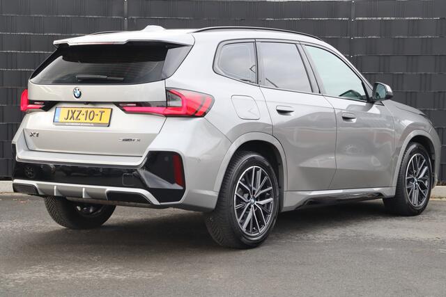 BMW X1 sDrive18i M-sport Automaat | Sportstoelen | Camera | Stoelverwarming | Carplay | Elek. Klep