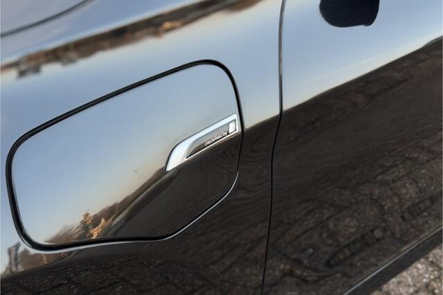 BMW X1 xDrive25e M-Sport | Sportleder | Camera | Stoel + Stuurverwarming | Adaptive Cruise