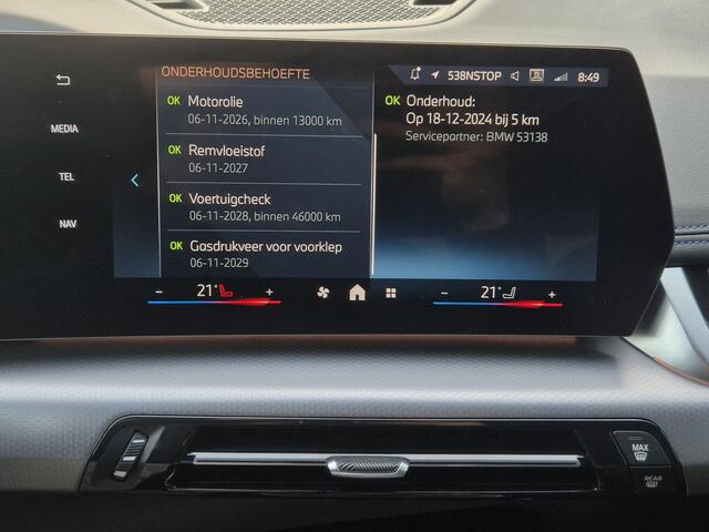 BMW X1 xDrive25e Automaat / Accu SOH 98.31% / M Sportpakket / Premium Pack / Driving Assistant Plus / EAER bereik 81 km bereik stad 101 km / Trekgewicht 1.700 kg / Apple Carplay Android Auto / Elektrische achterklep / Voorstoelen verwarmd / Achteruitrijcamera /