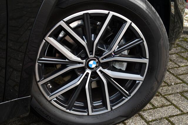 BMW X1 sDrive18i M-Sport Camera ACC-voorber Shadowline Adp-onderstel