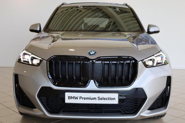 BMW X1 xDrive25e M Sport Pro | Driving Assitant Plus | Panoramadak | Trekhaak