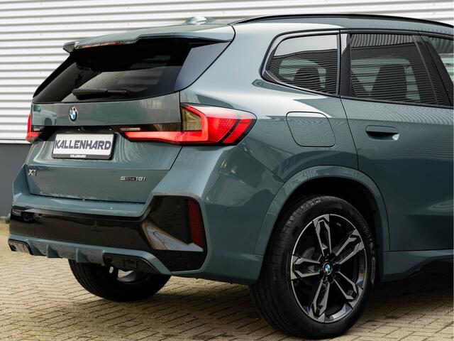 BMW X1 sDrive18i M-Sport - Pano - Trekhaak - Memoryzetel - Harman Kardon