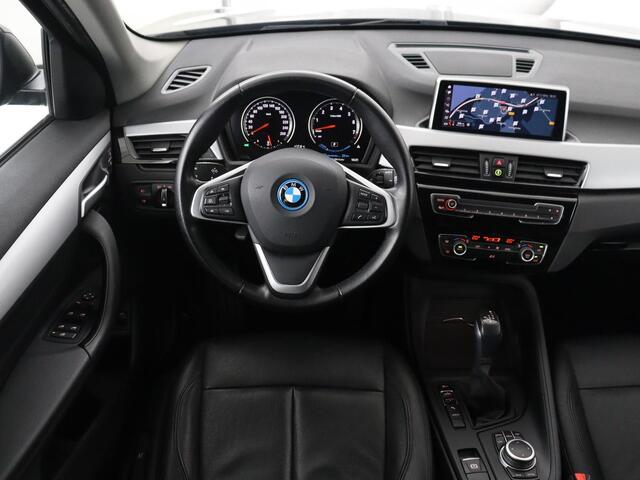 BMW X1 xDrive25e Executive | Leder | Adaptive cruise | Navigatie | 18'' | Full LED | Parkeerhulp | Climate control | Bluetooth | Cruise control | PHEV | Plug In