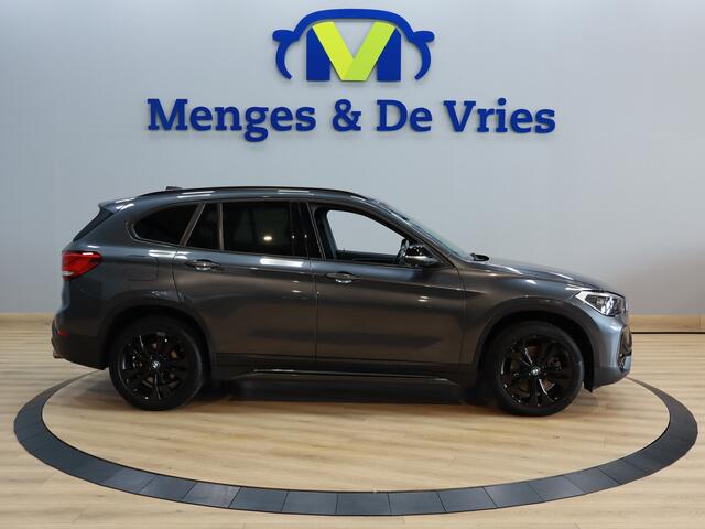BMW X1 sDrive20i Business Edition Airco ECC | Head Up Display | Apple Carplay | Camera | LED | Cruise Control | Isofix | NAP