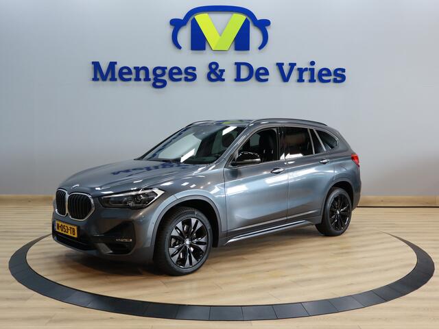 BMW X1 sDrive20i Business Edition Airco ECC | Head Up Display | Apple Carplay | Camera | LED | Cruise Control | Isofix | NAP