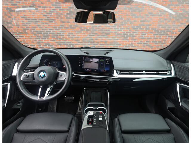 BMW X1 30e xDrive | Pano - Trekhaak - Camera