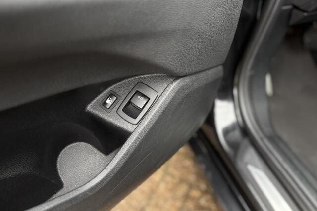 BMW X1 xDrive25e M-Sport | Panodak | Camera | Head-Up | Comfort Access | Adaptive Cruise