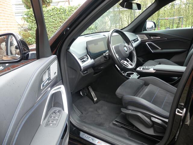 BMW X1 sDrive18i M-Sport / Panoramadak