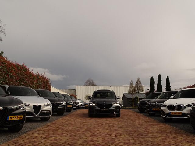 BMW X1 xDrive20i | M-Sport | 4x4 | HUD | Pano | Elektr.St | Camera | Keyless Entry