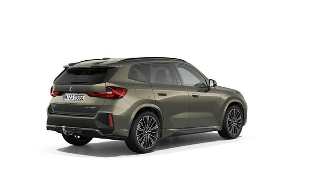 BMW X1 xDrive25e | Brass Metallic | M-Sport Pro | 20'' | Hamrna/Kardon | Panorama. | Driv. + Park. Plus | Head-Up | Elek. stoel. + massage | Trekhaak | Comf. Acc. | Stuur + stoelverw.