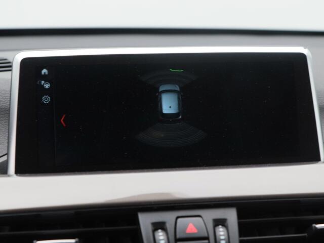 BMW X1 sDrive20i 192 Pk High Executive | Trekhaak | Leder | Cruise Control | Full LED | Stoelverwarming | Navigatie | 18 inch