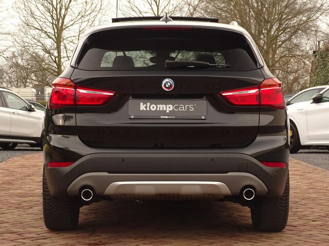 BMW X1 sDrive20i X-Line | FullOption! | Pano | Trekhk | Carplay | M-sportSt. | Stverw | Harman Kardon