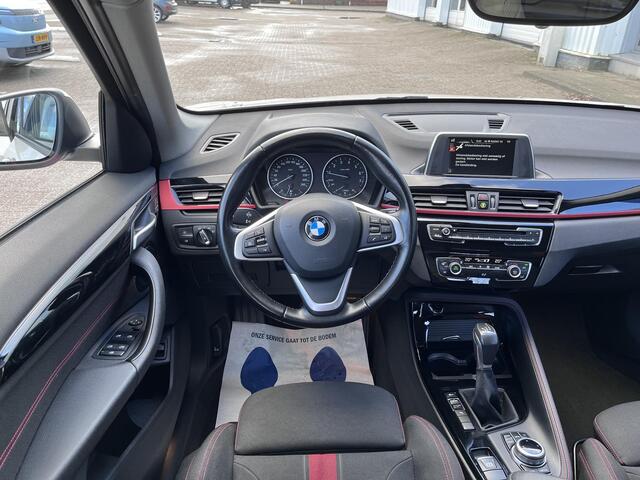 BMW X1 sDrive20i Executive | achteruitrijcamera | trekhaak