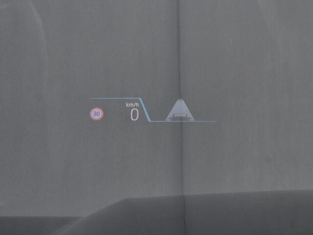 BMW X1 xDrive25e M-Sport Automaat / Accu SOH 93,97% / Elektrische wegklapbare trekhaak / Dealer onderhouden / Trekgewicht 1.700 kg / Apple Carplay Android Auto / head-up display / Rondomzicht camera / Voorstoelen verwarmd /