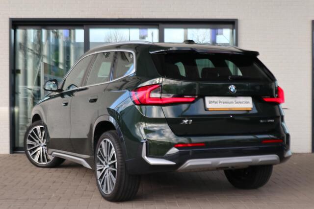 BMW X1 sDrive20i Premium Pack | Comfort Pack | Trekhaak Elektrisch | Driving Assistant Plus