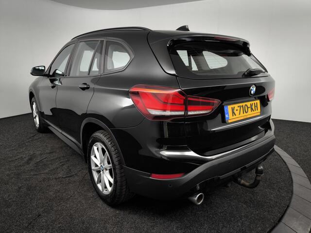 BMW X1 sDrive18i Executive Edition Camera | Panoramadak | Trekhaak