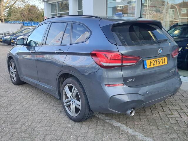BMW X1 SDRIVE18i HIGH EXECUTIVE AUT. Open dak | Leder | LED | Stoelverwarming