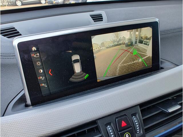 BMW X1 SDRIVE18i HIGH EXECUTIVE AUT. Open dak | Leder | LED | Stoelverwarming