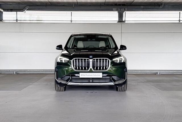 BMW X1 xDrive25e | Actiefstoelen voor | Glazen panoramadak