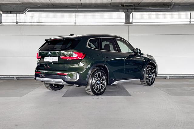 BMW X1 xDrive25e | Actiefstoelen voor | Glazen panoramadak