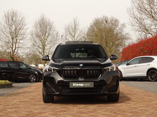 BMW X1 xDrive23i | M-Sport | Harman/Kardon | Panoramadak | Head-up | Full Options!