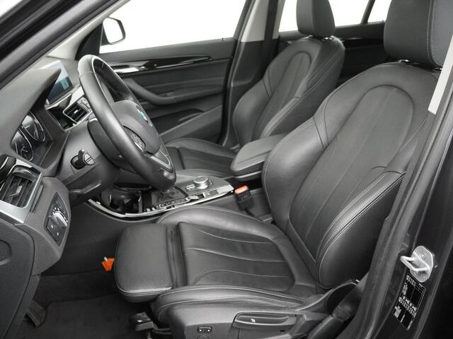 BMW X1 sDrive20i High Executive | X Line | Sportstoelen | Media Pack |