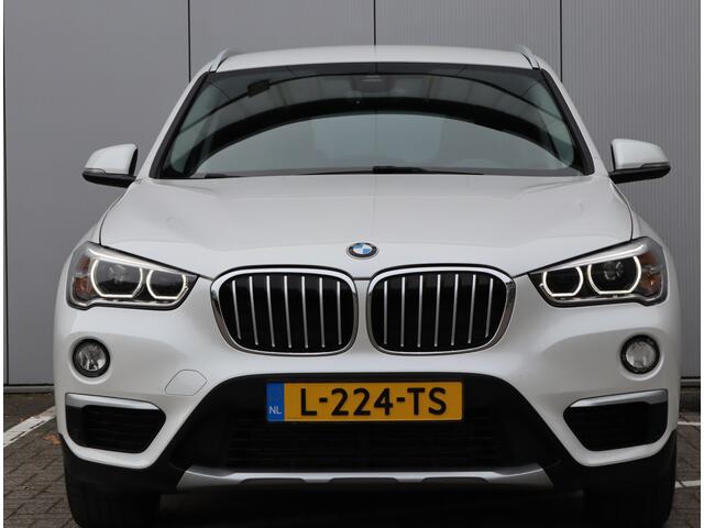 BMW X1 xDrive20d High Executive | Keyless | LED | Stoelverwarming