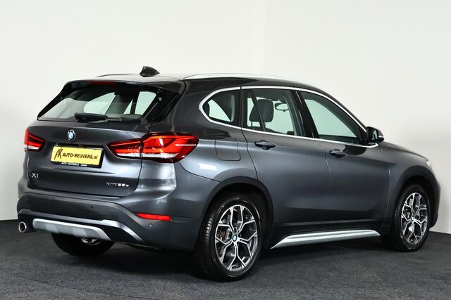 BMW X1 xDrive25e xLine / LED / HUD / Navi / Camera