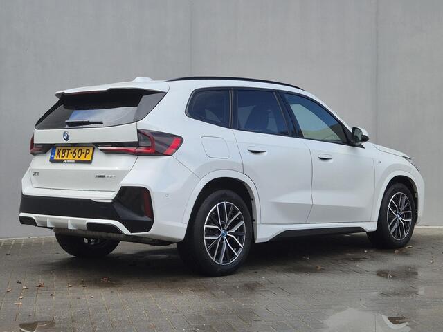 BMW X1 xDrive25e M-Sport Automaat / Accu SOH 96,33% / Trekgewicht 1.700 kg / Stuur- & Stoelverwarming / elektrisch achterklep / Apple Carplay Android Auto / Harman Kardon Audio Systeem / Achteruitrijcamera / cruise control adaptief /