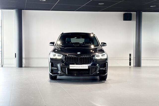 BMW X1 xDrive25e | M Sport | Comfort Access | Stoelverwarming | Head-Up display |