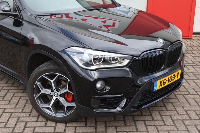 BMW X1 sDrive16d High Executive Aut. | HUD | Leder | Trekhaak |