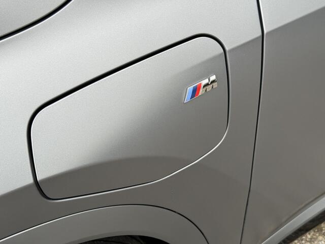 BMW X1 xDrive25e | Frozen Pure Grey | M-Sport Pro | 20'' | Panorama | Harman/Kardon | Driv. Ass. Prof. | Stuur + Stoelverw. | Elek. Trekhaak