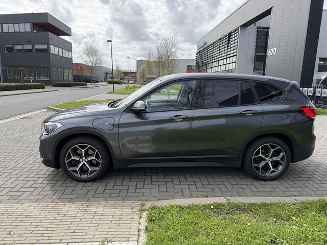 BMW X1 xDrive25e Exec. Carplay, Camera, Sportstoel , LED