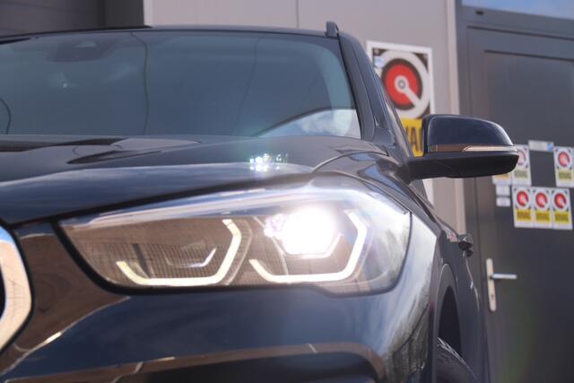 BMW X1 xDrive25e High Plug-in Executive Automaat, Stoelverwarming, Camera, Navi