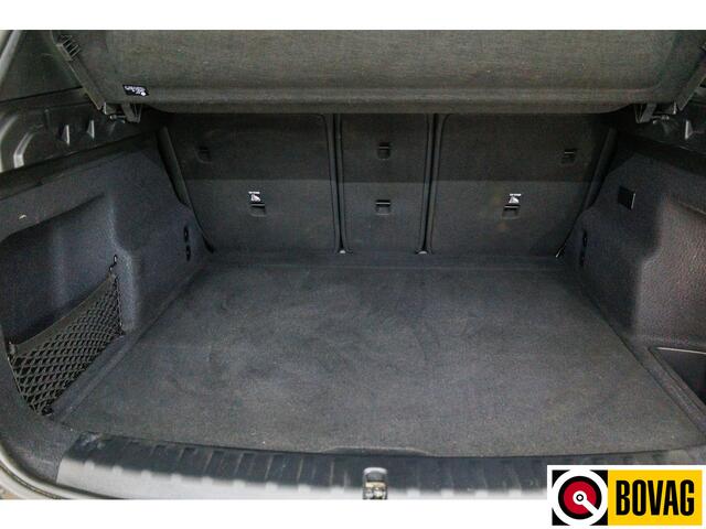 BMW X1 xDrive25e M-sport 245 PK automaat | Stoelverwarming + massage | Stuurverwarming | Navigatie Keyless, Elektrische achterklep, Privacy glas, App-connect, Cruise, Led