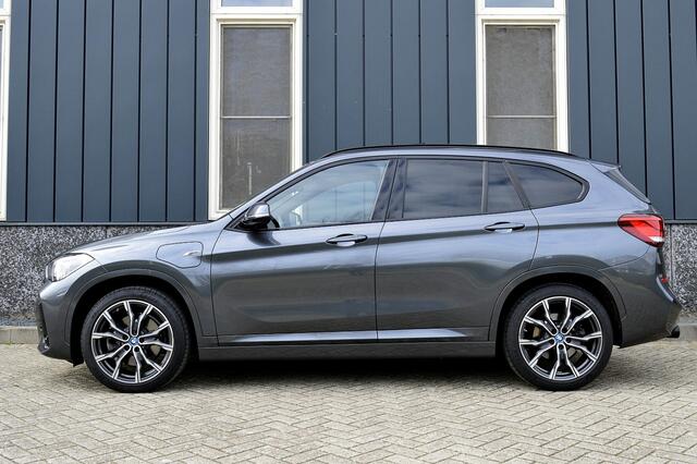 BMW X1 xDrive25e M-Sport Rijklaarprijs-Garantie SOH 96% Panoramadak Leder Interieur Led Apple carplay