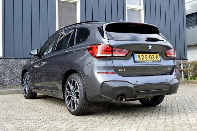 BMW X1 xDrive25e M-Sport Rijklaarprijs-Garantie SOH 96% Panoramadak Leder Interieur Led Apple carplay