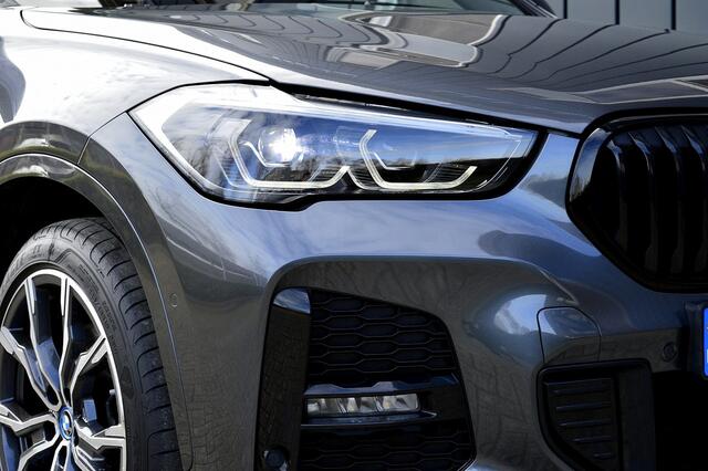 BMW X1 xDrive25e M-Sport Rijklaarprijs-Garantie SOH 96% Panoramadak Leder Interieur Led Apple carplay