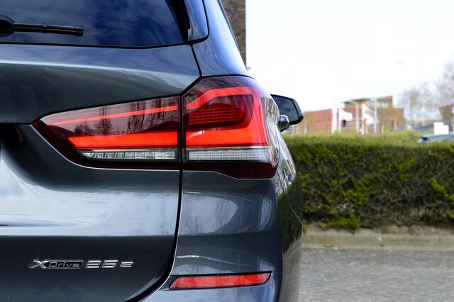 BMW X1 xDrive25e M-Sport Rijklaarprijs-Garantie SOH 96% Panoramadak Leder Interieur Led Apple carplay