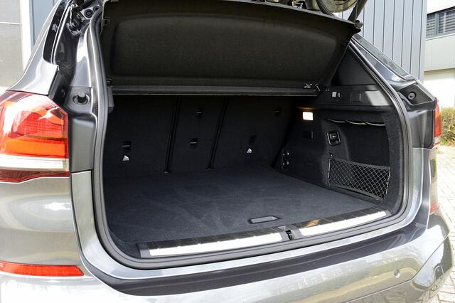 BMW X1 xDrive25e M-Sport Rijklaarprijs-Garantie SOH 96% Panoramadak Leder Interieur Led Apple carplay