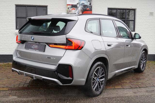 BMW X1 xDrive25e PHEV Sportstoelen M-pakket Shadow line Elec achterklep