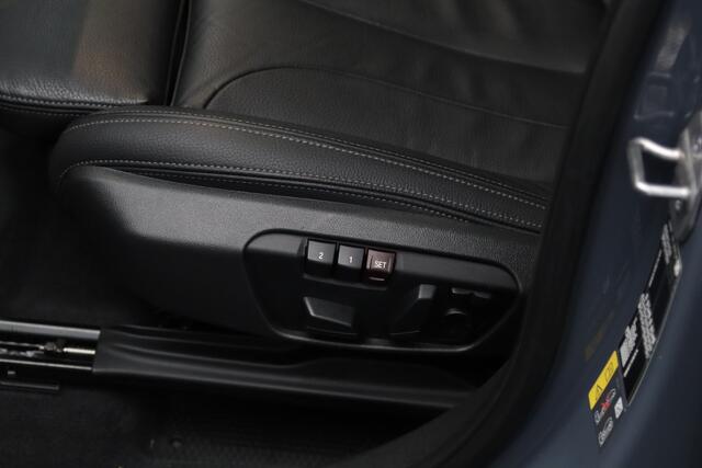 BMW X1 xDrive25e 220 PK High Executive M-Sport PHEV, Leder, Panoramadak, Head-Up, Camera, Keyless