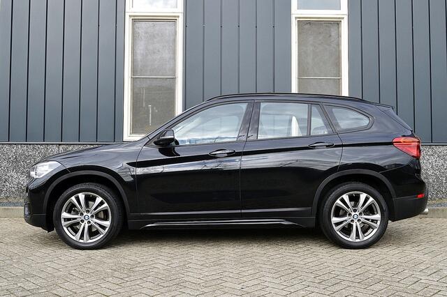 BMW X1 sDrive18i High Executive Rijklaarprijs-Garantie Panoramadak Leder interieur Led Navigatie Head-up