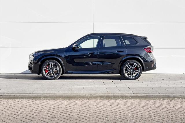 BMW X1 xDrive25e M Sportpakket Pro | Head-up display | Panoramadak | Trekhaak | Innovation Pack | Huisselectie
