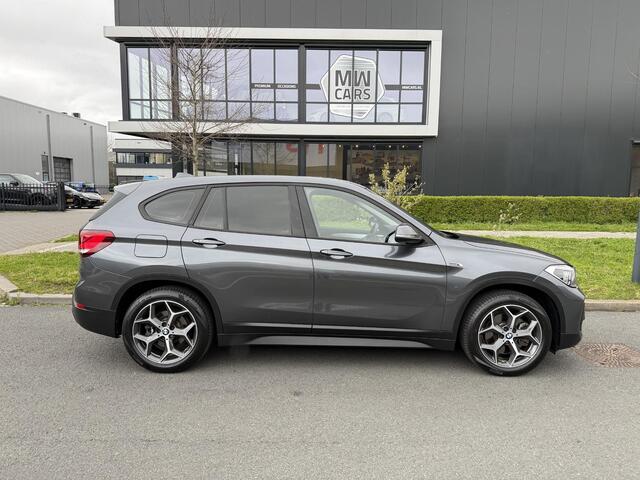 BMW X1 xDrive25e Exec. Carplay, Camera, Sportstoel , LED