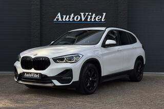 bmw-x1-xdrive25e--pdc-v+a--apple-
