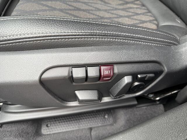 BMW X1 BWJ 2020 xDrive25e 221 PK High Executive Edition NIEUW BINNEN !!