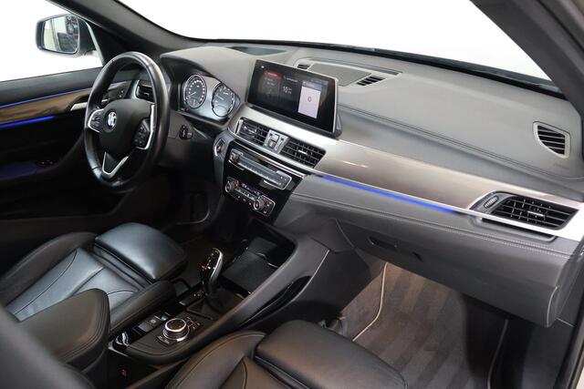 BMW X1 sDrive20i High Ex | Keyless | Hud | Trekhaak | Dealer Oh | NL-Auto