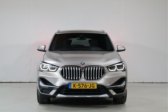 BMW X1 sDrive20i High Ex | Keyless | Hud | Trekhaak | Dealer Oh | NL-Auto