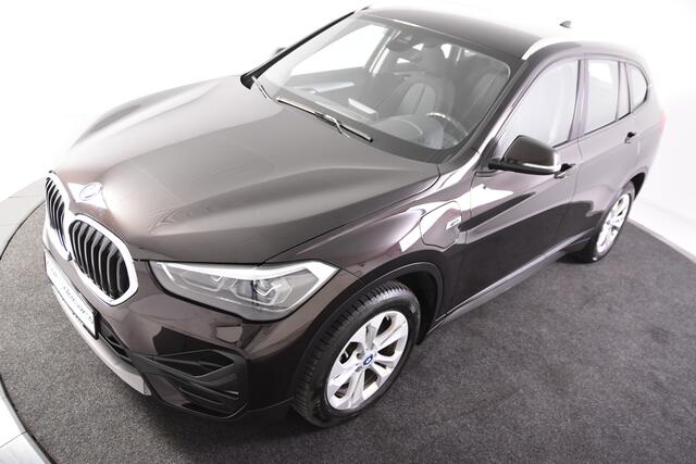 BMW X1 xDrive25e *1ste eigenaar*Navigatie*PDC*Standkachel*